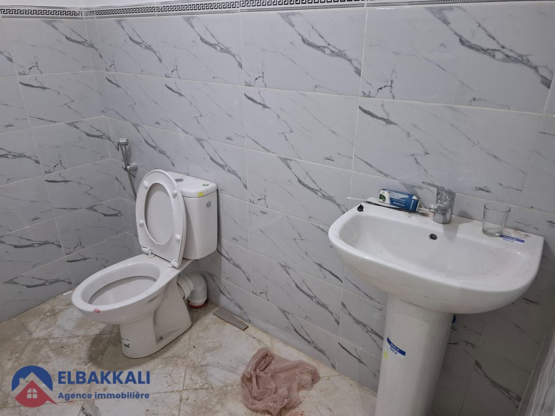 مساحة مكتب للإيجار في طنجة - دراسية، 85م² - Photo 11