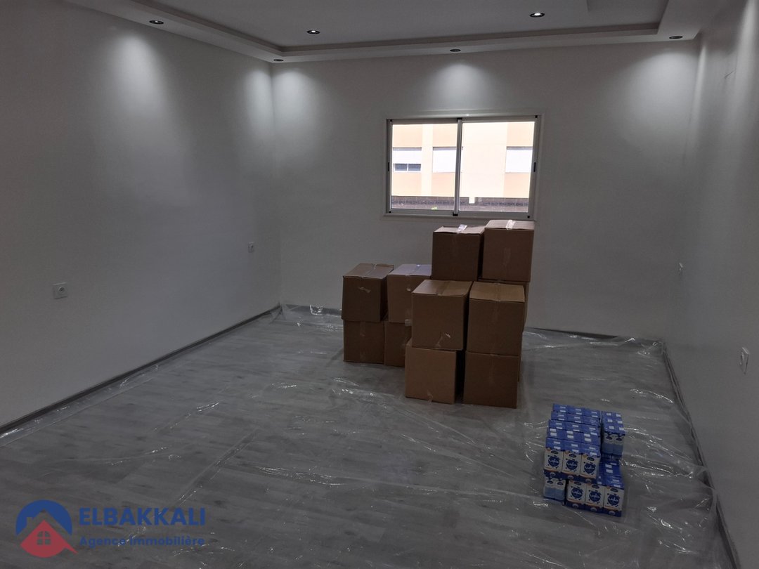 مساحة مكتب للإيجار في طنجة - دراسية، 85م² - Photo 5