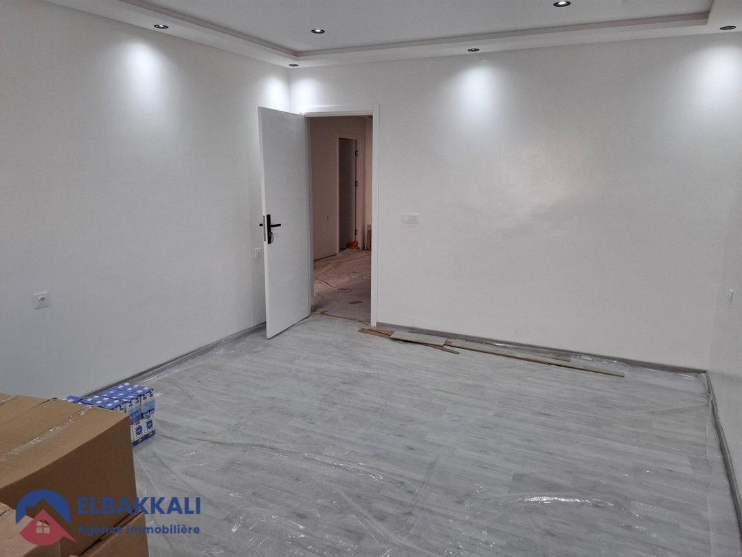 مساحة مكتب للإيجار في طنجة - دراسية، 85م² - Photo 6