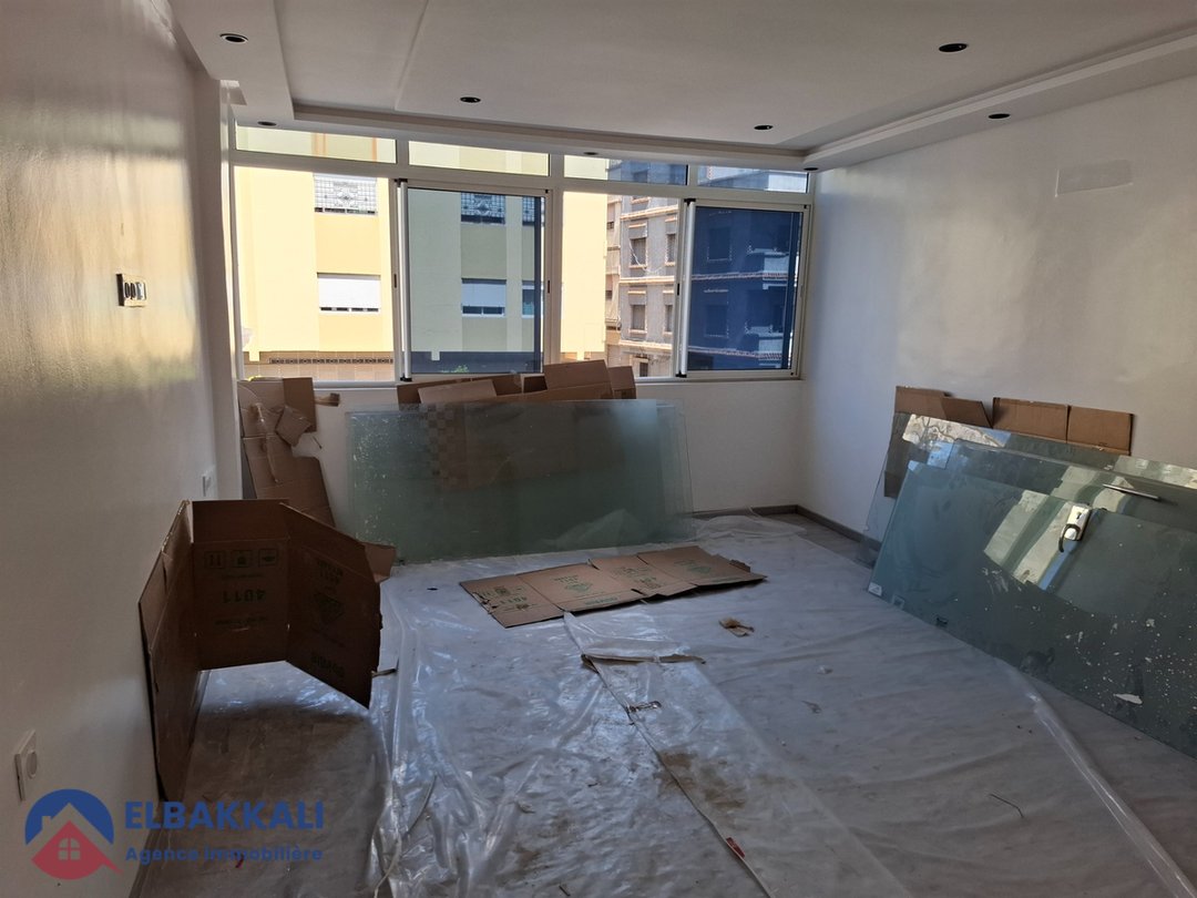 مساحة مكتب للإيجار في طنجة - دراسية، 85م² - Photo 4