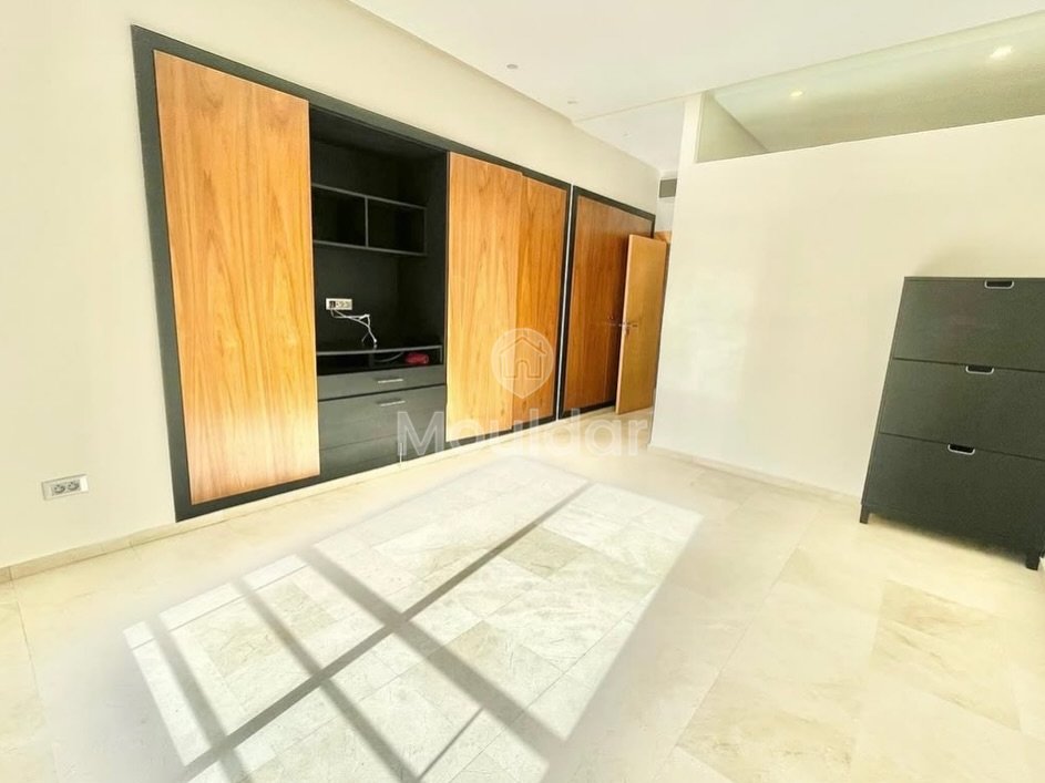 Geräumige Wohnung zu vermieten im Goldenen Dreieck von Casablanca - Photo 1