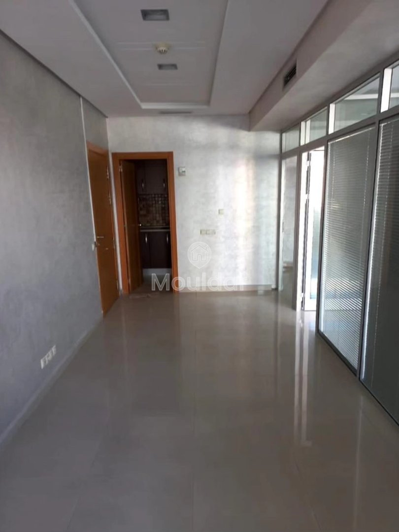Bureau à Louer à Casablanca Maarif - 80m² au 5ème Étage - Photo 5