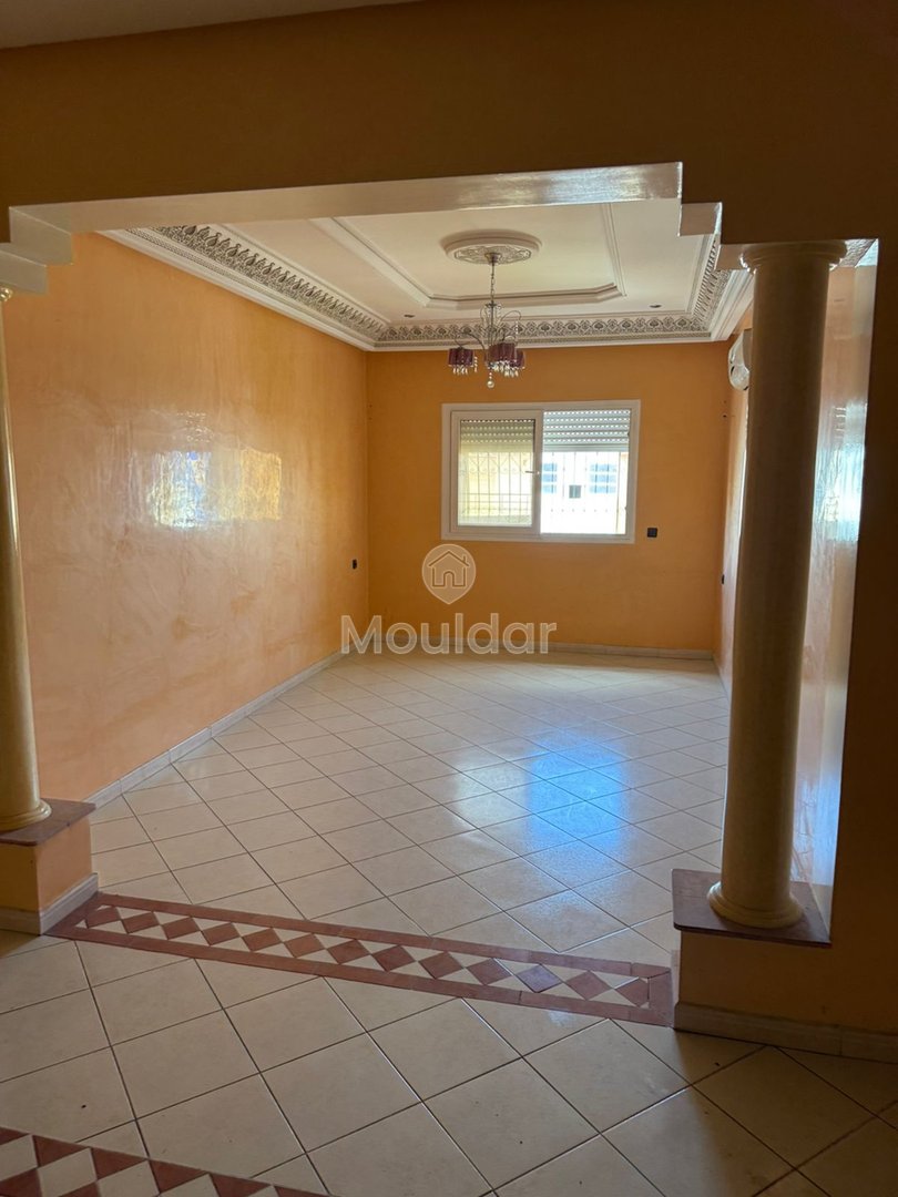 Agadir'de Hay Salam Mahallesi'nde 3 odalı satılık büyüleyici daire - Photo 1