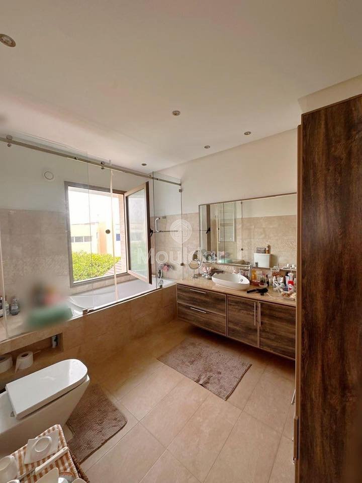 Villa d'Exception à Dar Bouazza : Votre Oasis de Luxe - Photo 15