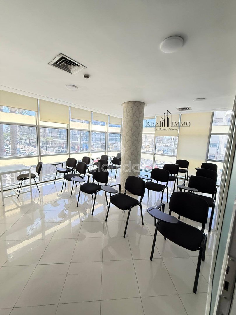 مكتب للإيجار في الدار البيضاء المعاريف - 141م² للاكتشاف - Photo 1