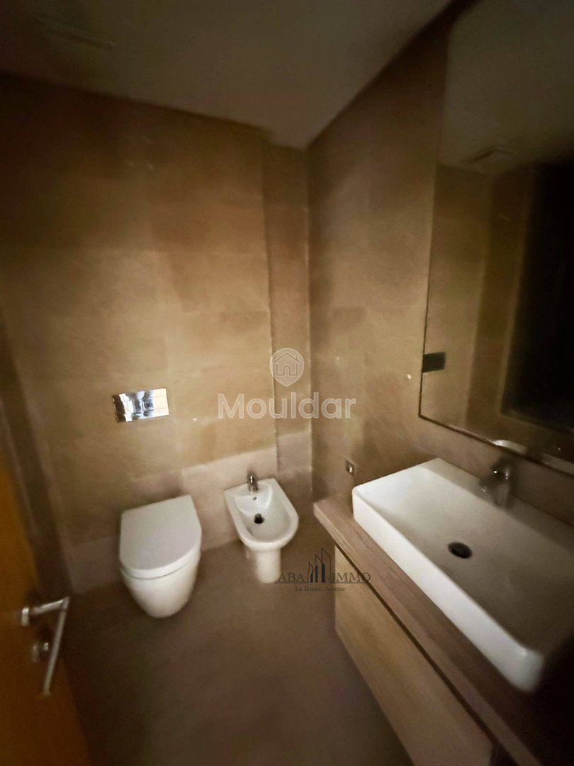 Appartement 2 Chambres à Louer à Aïn Diab, Casablanca - Photo 8