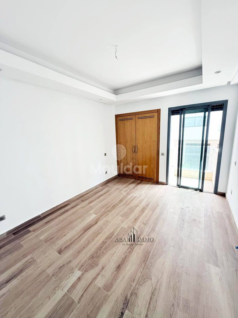 Appartement 2 Chambres à Louer à Aïn Diab, Casablanca - Photo 4