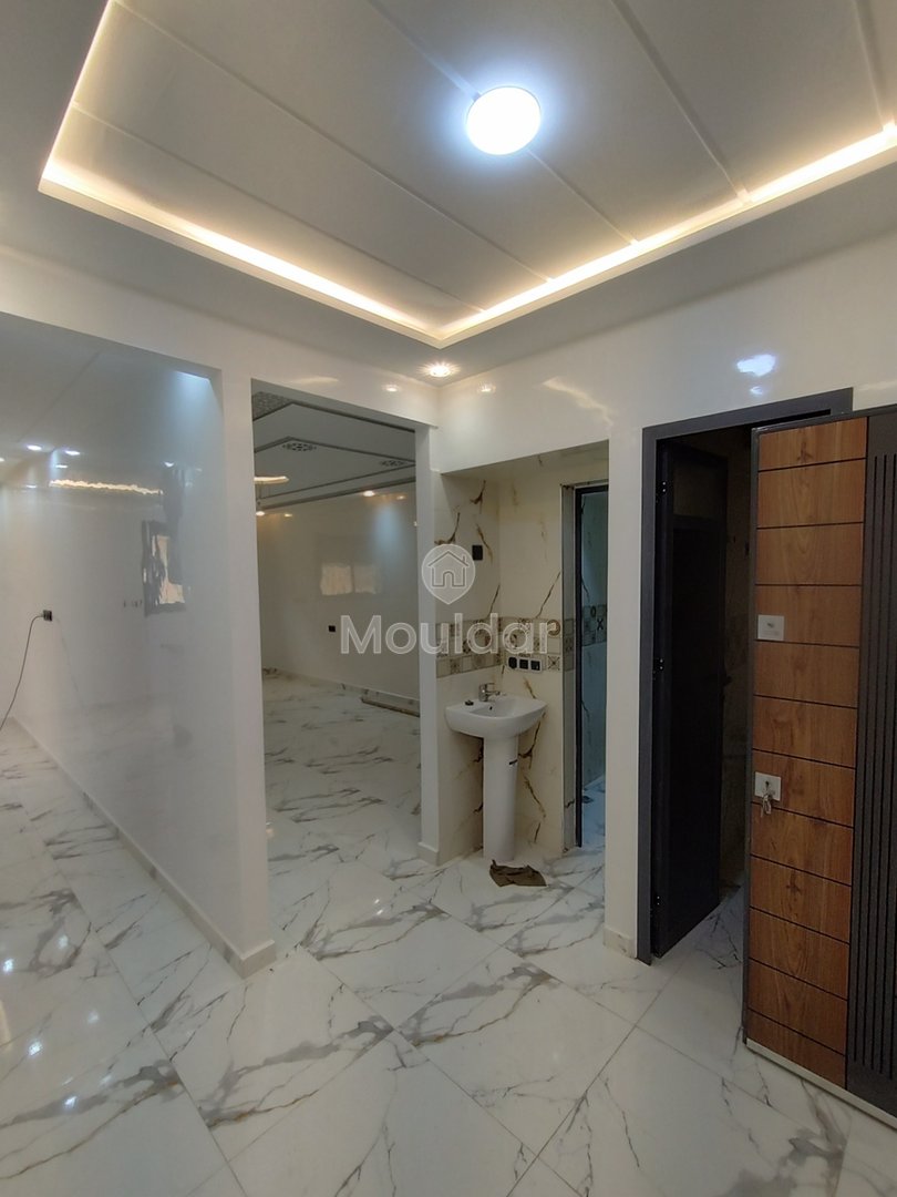 Elegant House in Khouribga: 8 Bedrooms and Garage - Photo 8