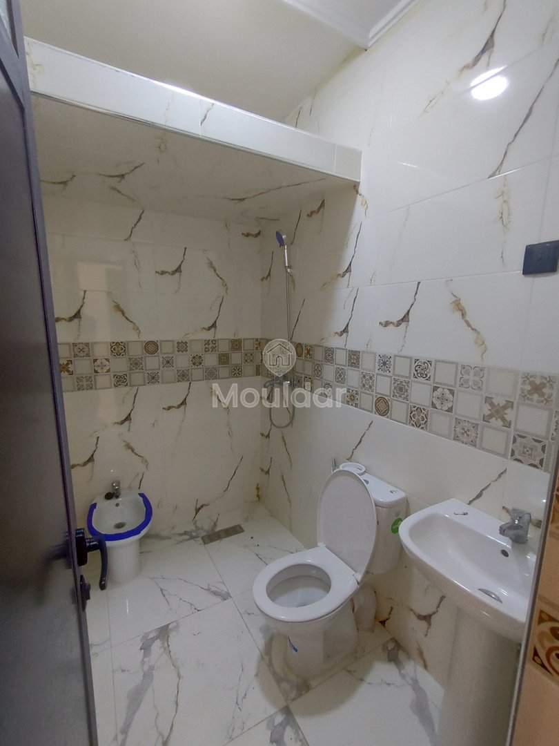 Elegant House in Khouribga: 8 Bedrooms and Garage - Photo 5