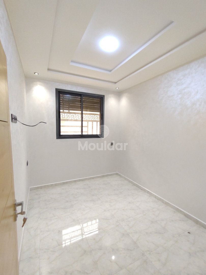 Elegant House in Khouribga: 8 Bedrooms and Garage - Photo 13