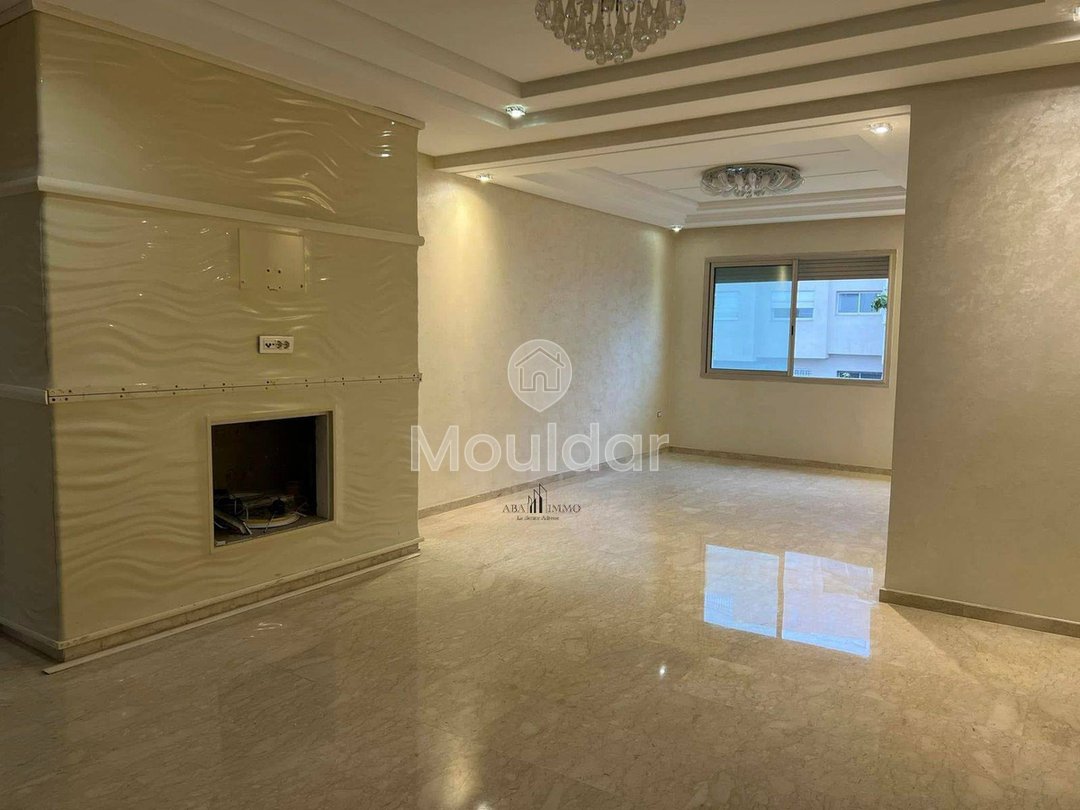 شقة رائعة للايجار في الدار البيضاء - الواحة، 4 غرف نوم - Photo 1