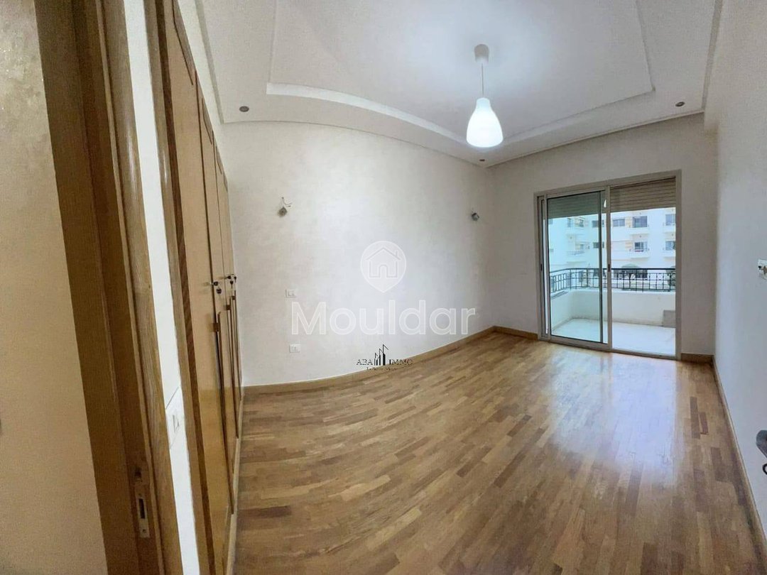 شقة رائعة للايجار في الدار البيضاء - الواحة، 4 غرف نوم - Photo 3