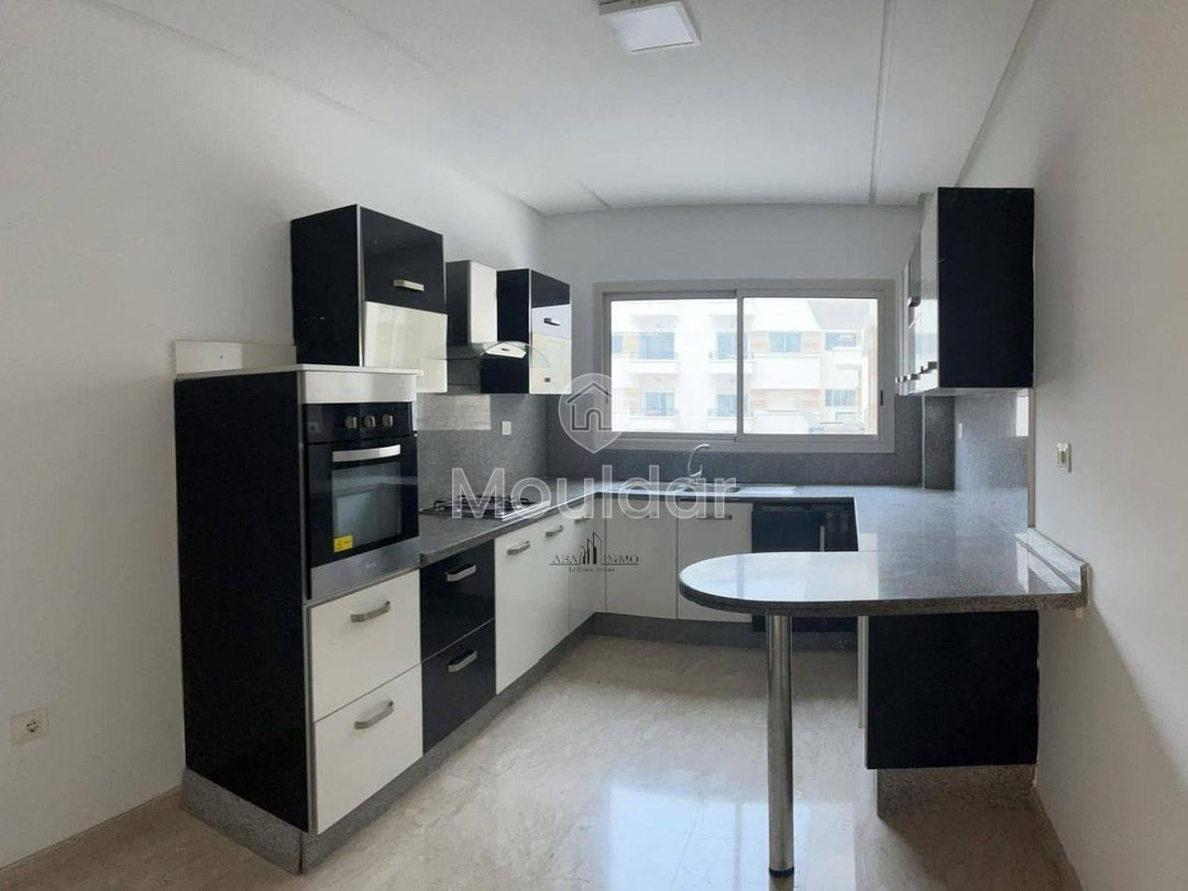 شقة رائعة للايجار في الدار البيضاء - الواحة، 4 غرف نوم - Photo 7