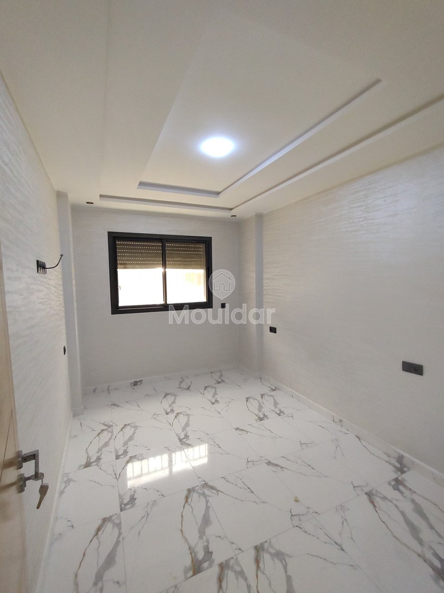 Maison Élégante à Khouribga: 8 Chambres et Garage - Photo 4