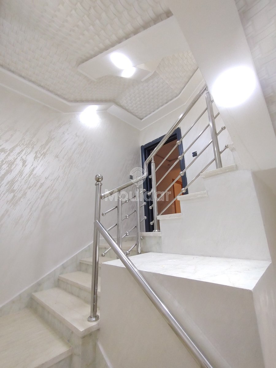 Maison Élégante à Khouribga: 8 Chambres et Garage - Photo 12