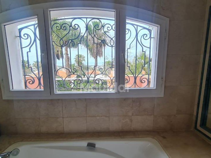 فيلا فسيحة في الدار البيضاء: واحتك للحياة الحديثة - Photo 5