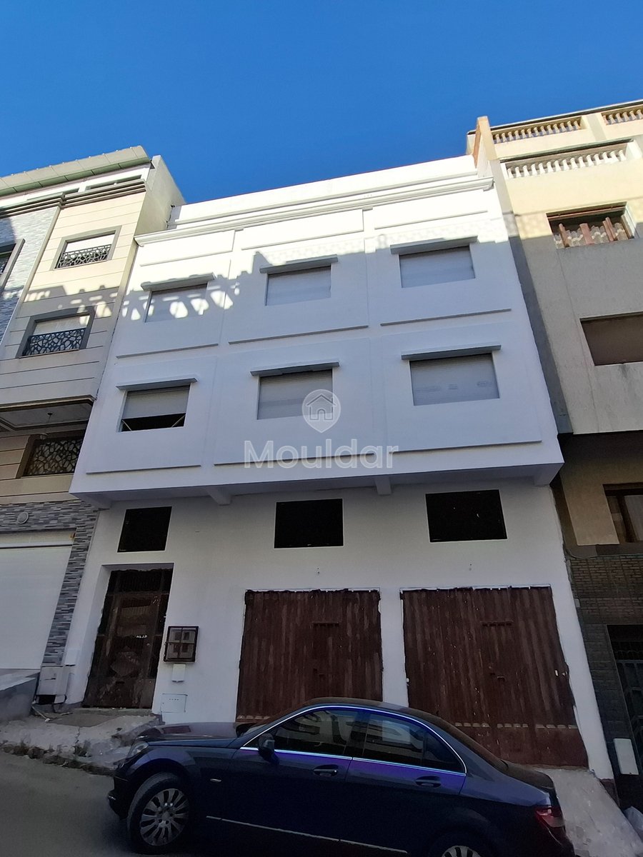 Charmante Maison 8 Chambres à Vendre à Tanger - Charf - Photo 1