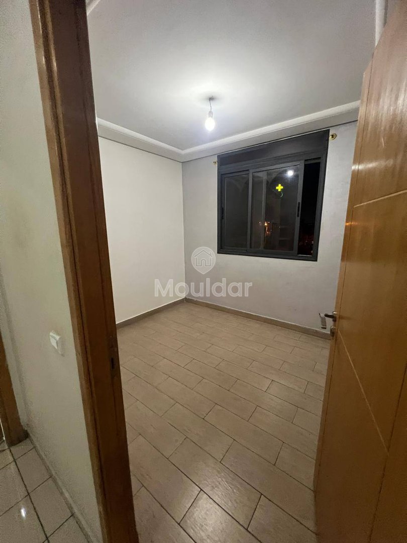 Charming 2-Bedroom Apartment for Sale in Sidi Maarouf - Photo 6