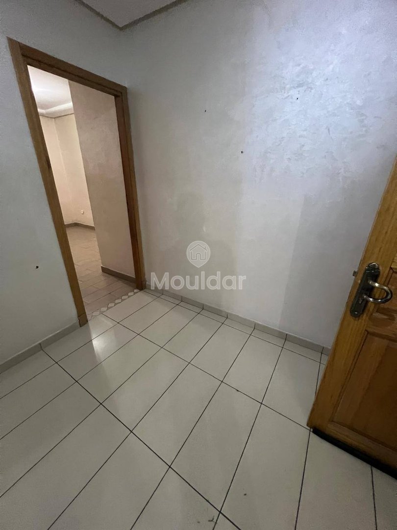 Charming 2-Bedroom Apartment for Sale in Sidi Maarouf - Photo 3