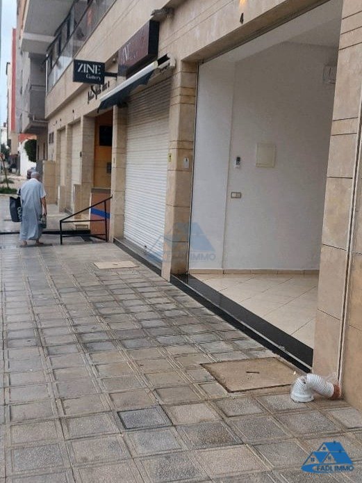Sale of a magnificent 40 m² shop in Maamora Kenitra - Photo 1