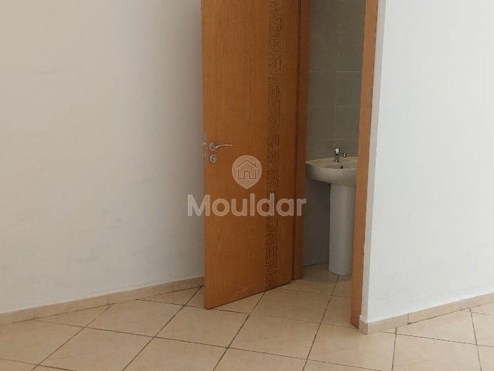 Kénitra'da Kiralık Ticari Mülk - 44 m² Kiraya Vermeye Hazır - Photo 4