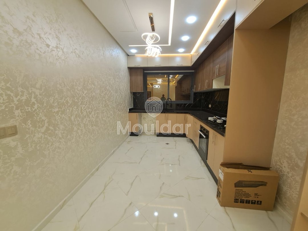 Stunning Apartment in Mehdia: 4 Bedrooms, 240m² to Seize - Photo 17