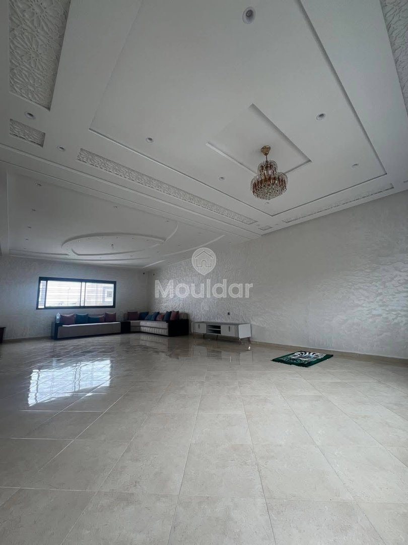 فيلا فسيحة للبيع في فاس - 5 غرف، حلم متاح - Photo 1