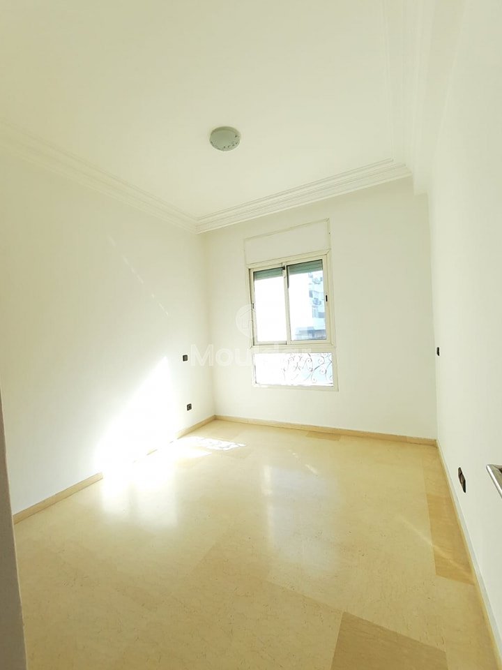 Do wynajęcia: 3 pokoje w Aïn Borja, Casablanca - Photo 1