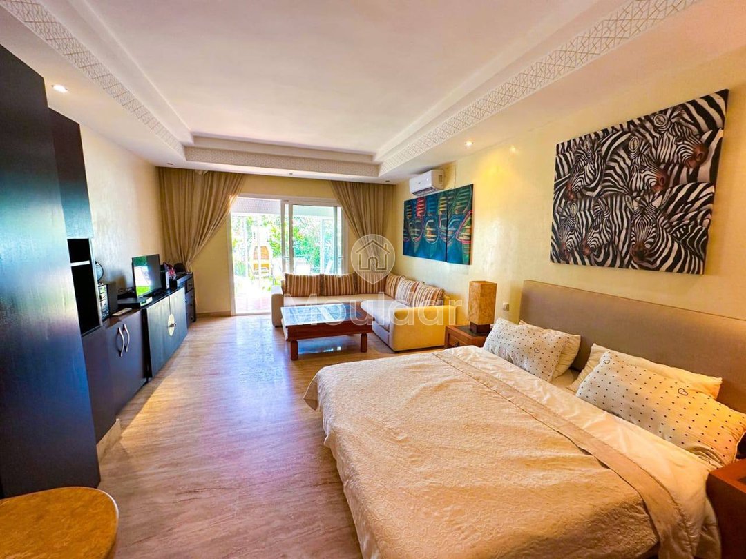 Escape to Marina Smir: Comfortable and Chic Holiday Apartment - Photo 3