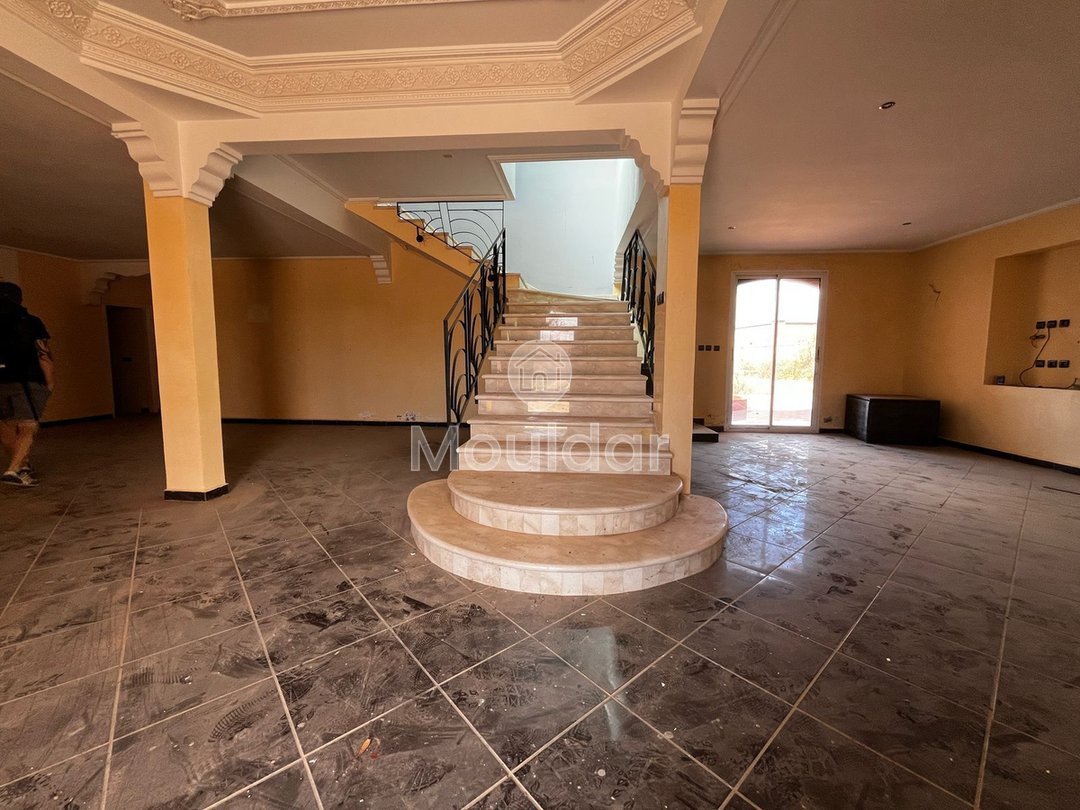 Villa Spacieuse à Taroudant : 8 Chambres sur 9833 m² - Photo 4