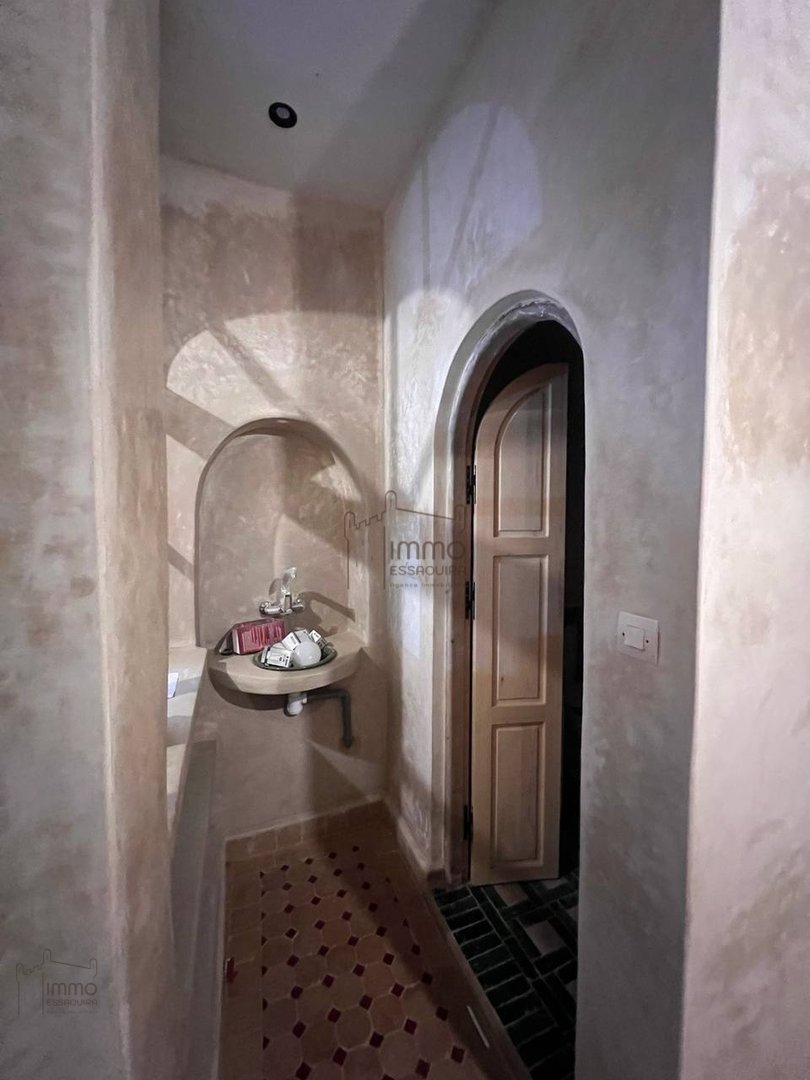 رياض استثنائي للبيع: 6 غرف في قلب الصويرة! - Photo 36