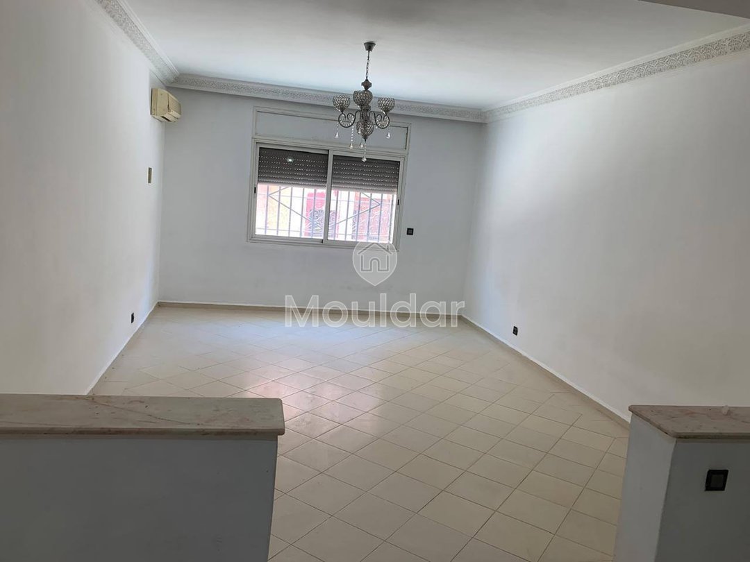 De vânzare: Apartament elegant cu 2 camere în Marrakech Mabrouka - Photo 1
