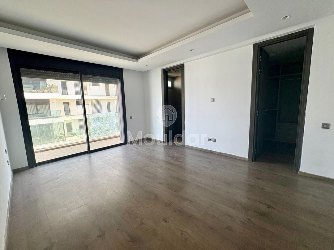 Encantador Apartamento de 3 Habitaciones en Alquiler en Aïn Diab, Casablanca - Photo 2
