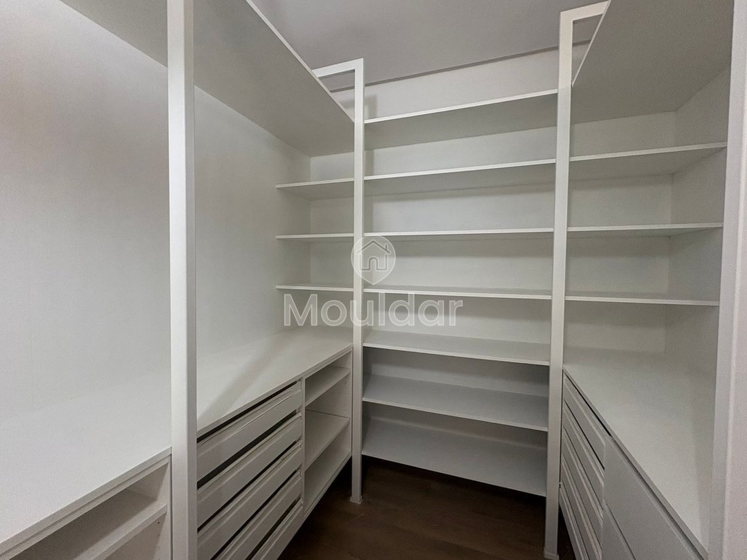 Spacious apartment for sale in Casablanca - 3 bedrooms, 185m² - Photo 5