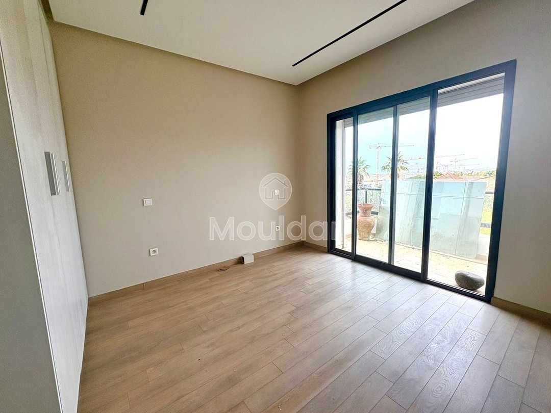 Spacious apartment for sale in Casablanca - 3 bedrooms, 185m² - Photo 4