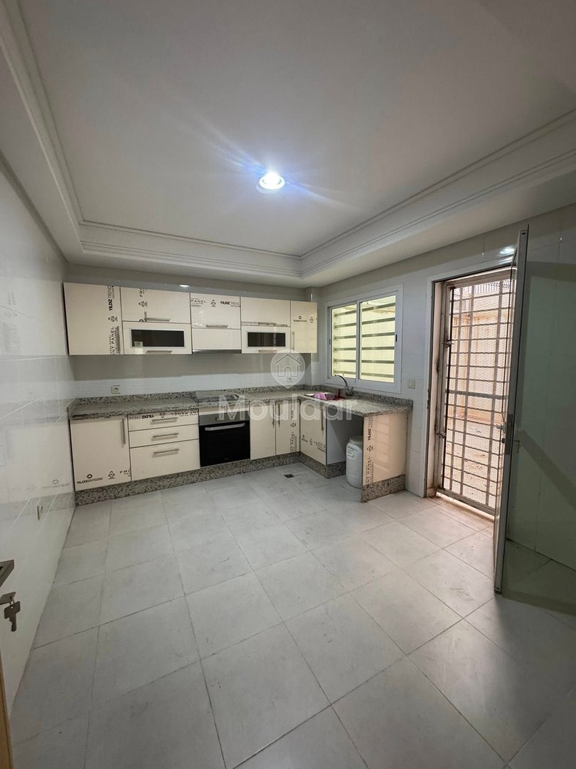 شقة فسيحة للبيع في فاس - 3 غرف نوم جميلة - Photo 11