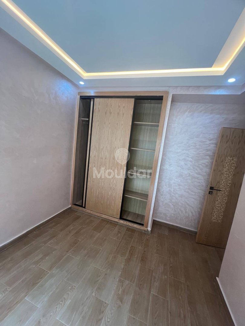 Kiralık: Sidi Maarouf, Casablanca'da geniş 2 odalı daire - Photo 1