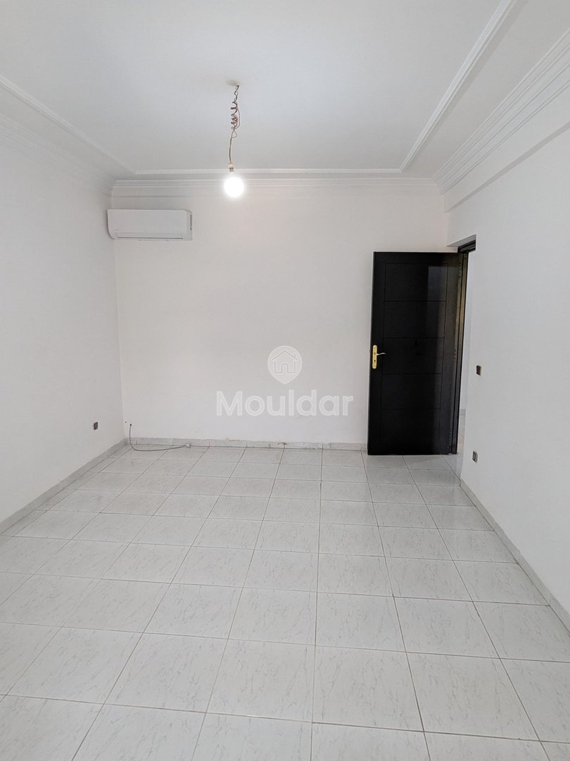 À Louer : Appartement Spacieux 94m² à Guéliz, Marrakech - Photo 3