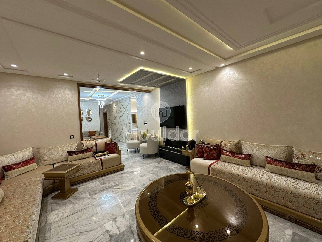 Großzügige Wohnung zum Verkauf im ersten Stock – 3 Schlafzimmer, 131 m² - Photo 2