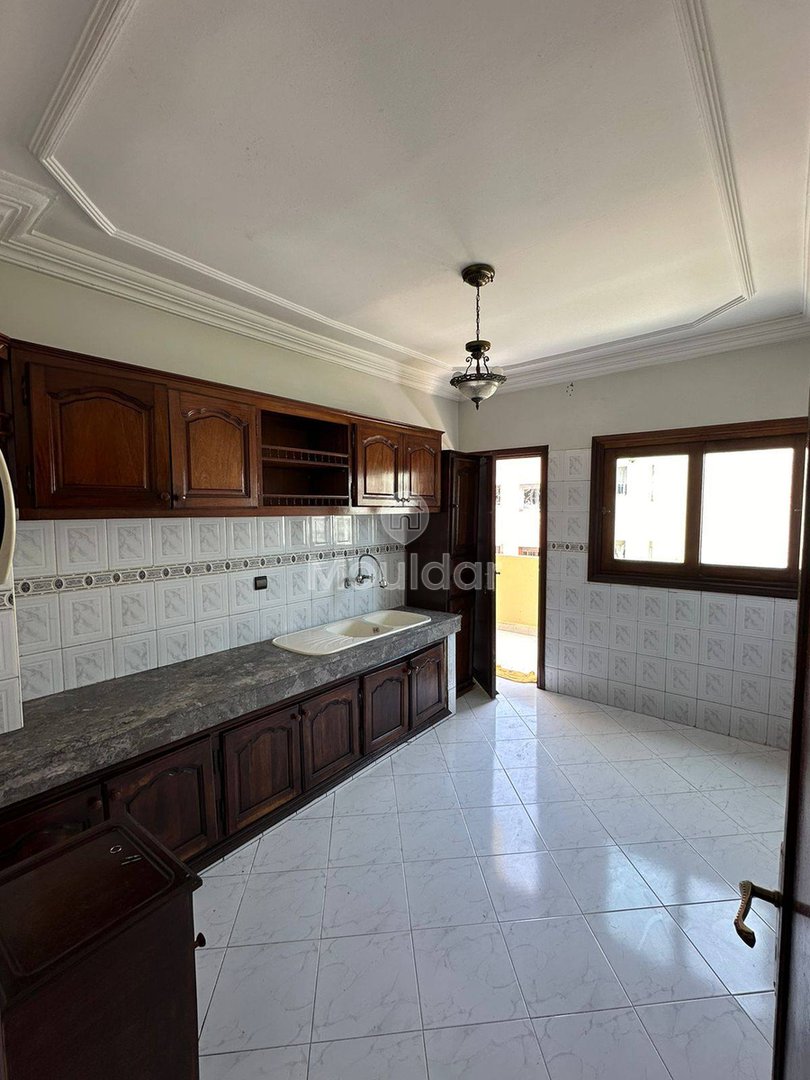 2 Bedroom Apartment for Sale in Casablanca - Ideal Neighborhood - Photo 4