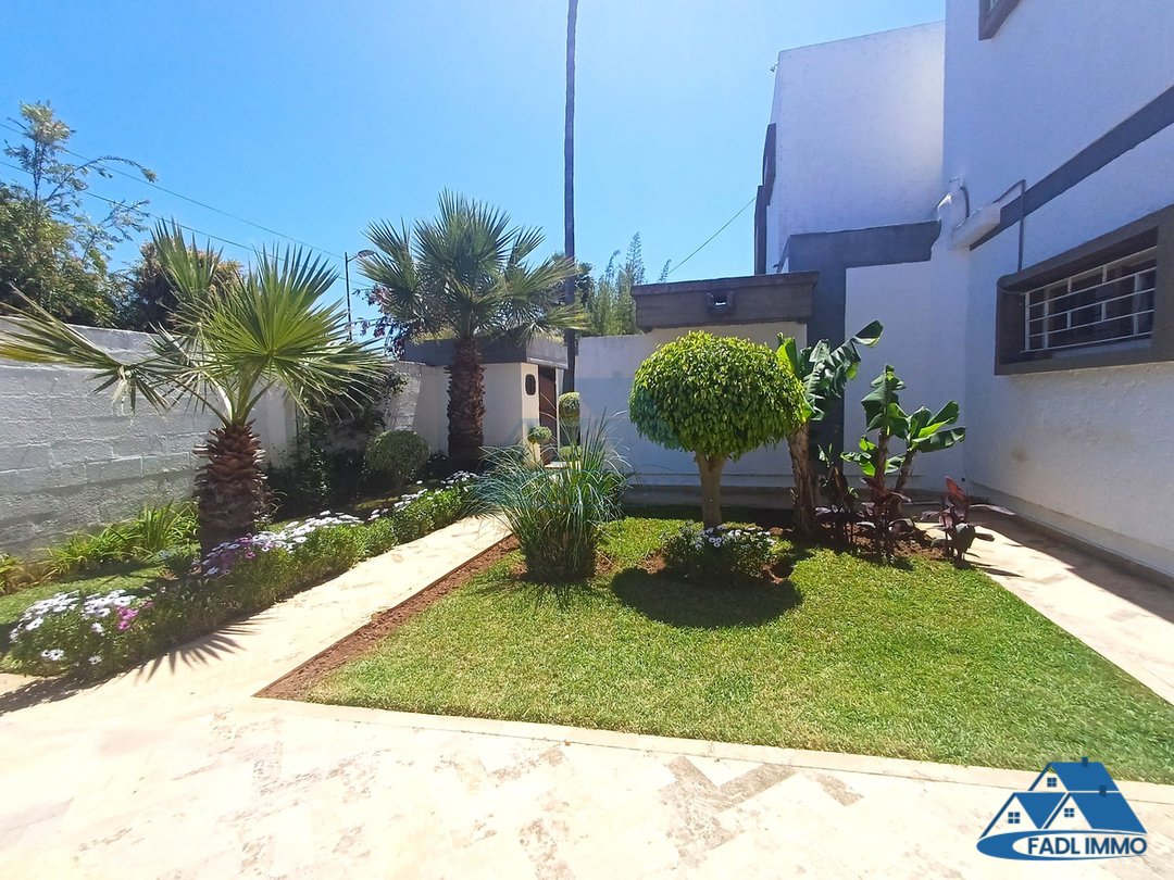 بيع فيلا فسيحة 963 م² في سوسة الرباط - Photo 4