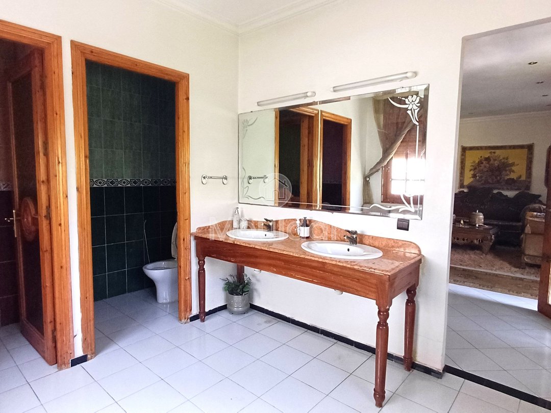 VILLA Espaçosa À Venda em Rabat - Hay Nahda - Photo 12