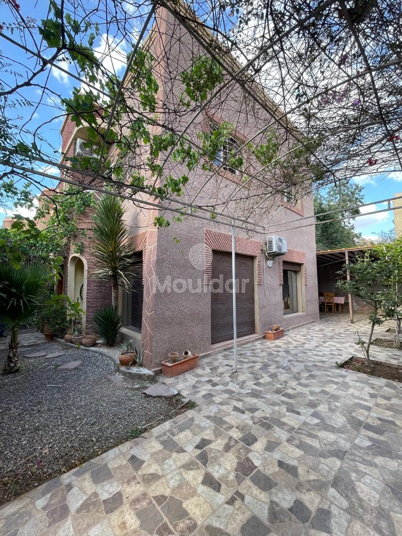 Marrakeş'te Satılık Çarpıcı Villa - 3 Yatak Odası - Photo 13