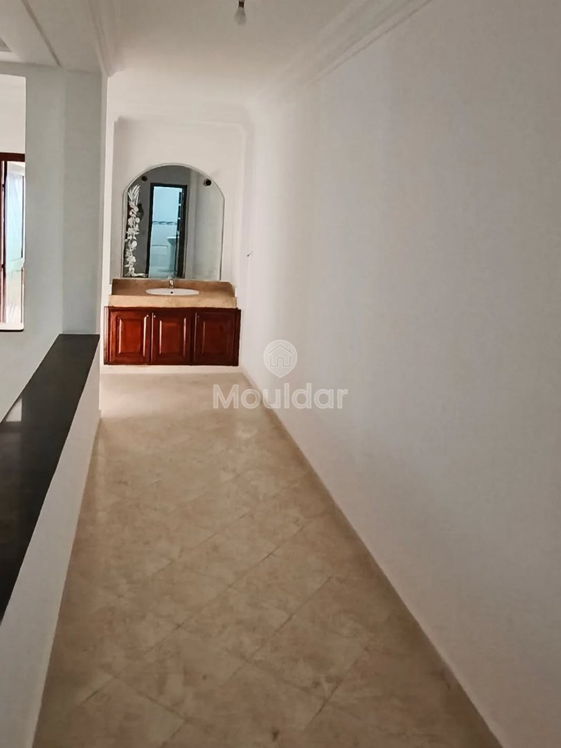 Zu verkaufen: Διαμέρισμα 3 υπνοδωματίων στην καρδιά της Κένιτρο - Photo 9