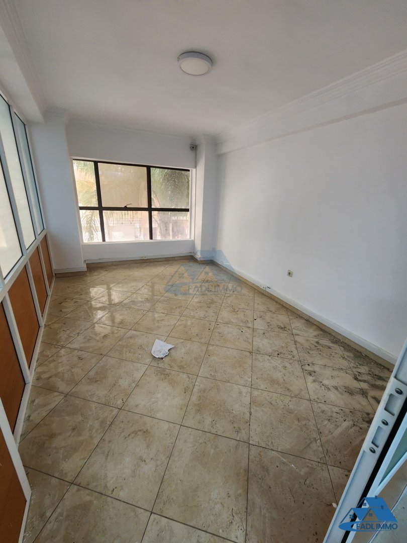 Oficina fachada en alquiler en Mimosas de Kénitra - Photo 7