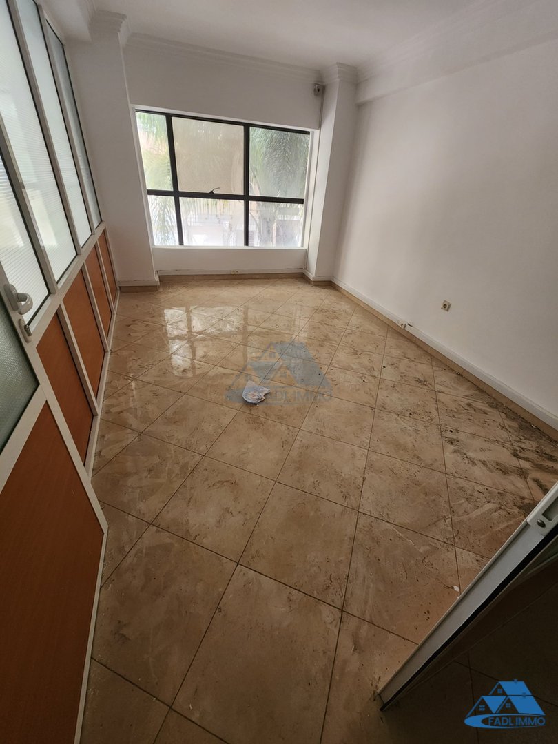 Oficina fachada en alquiler en Mimosas de Kénitra - Photo 4