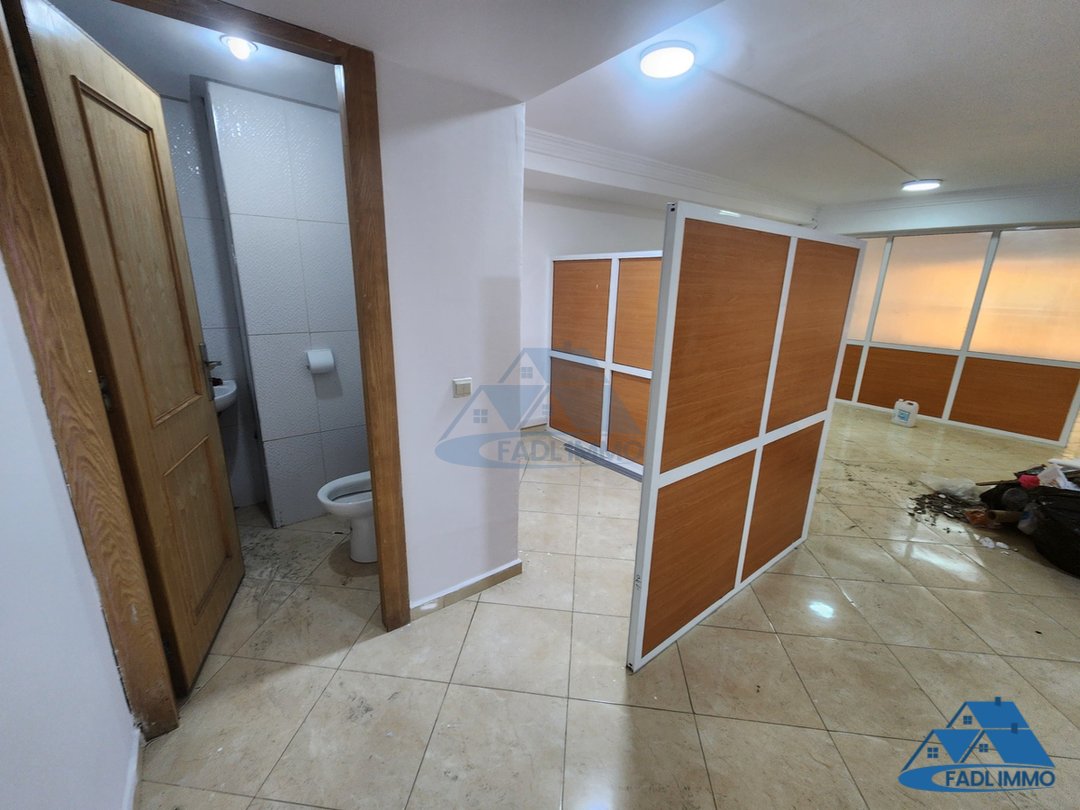 Oficina fachada en alquiler en Mimosas de Kénitra - Photo 9