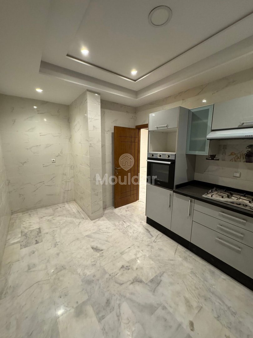 3-Bedroom Apartment for Sale in Fes - Spacious 128 m² - Photo 16