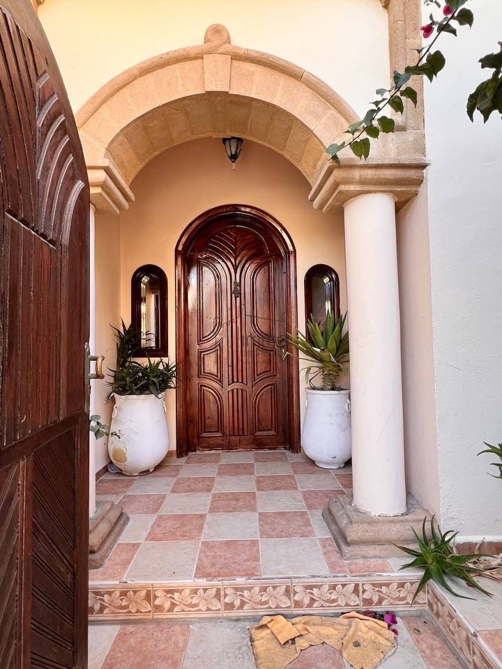 Villa spacieuse à Essaouira : 5 chambres, 150m² à saisir ! - Photo 10