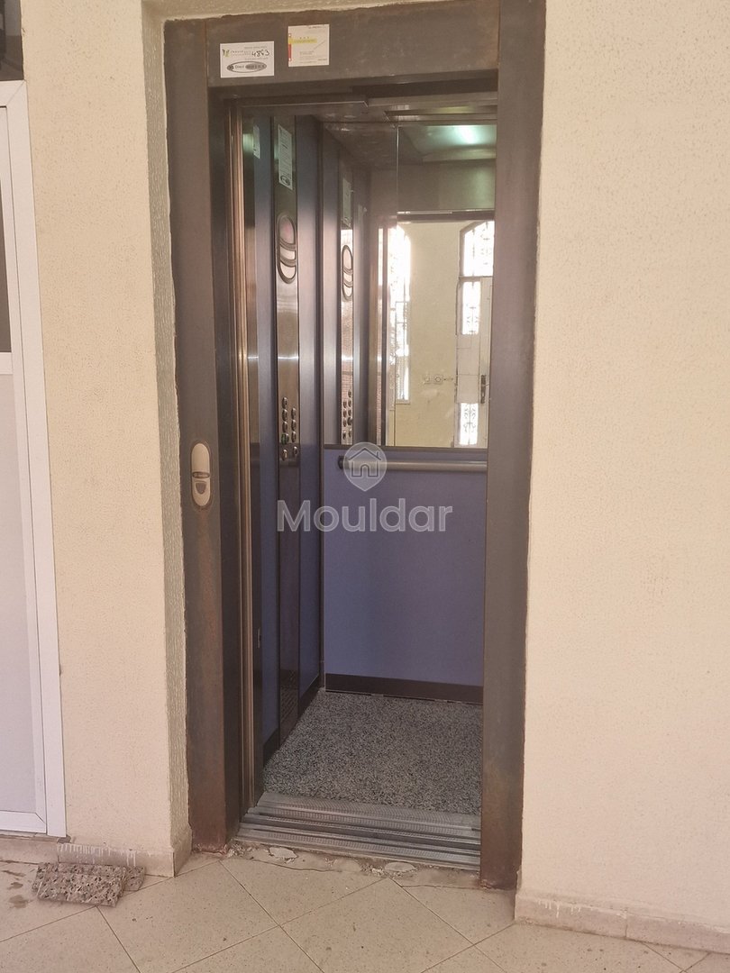 Spacious Apartment for Sale in Ksar el-Kebir - 3 Bedrooms - Photo 10